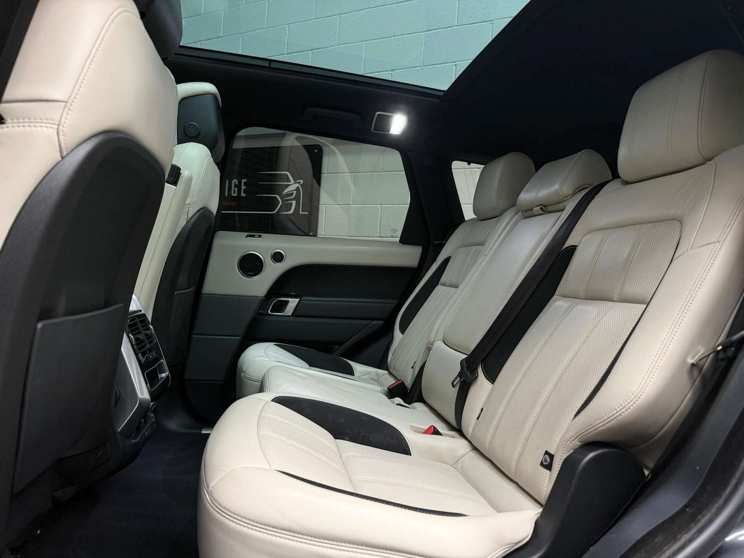 Used Land Rover Range Rover Sport 2018 for sale - 76197233: Photo 20