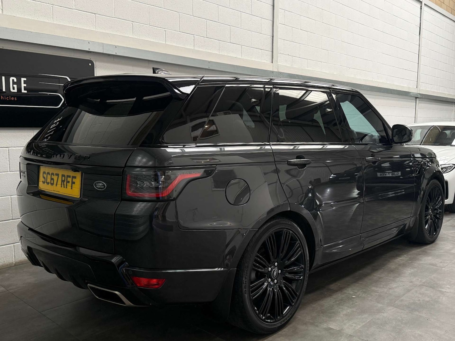 Used Land Rover Range Rover Sport 2018 for sale - 76197233: Photo 8