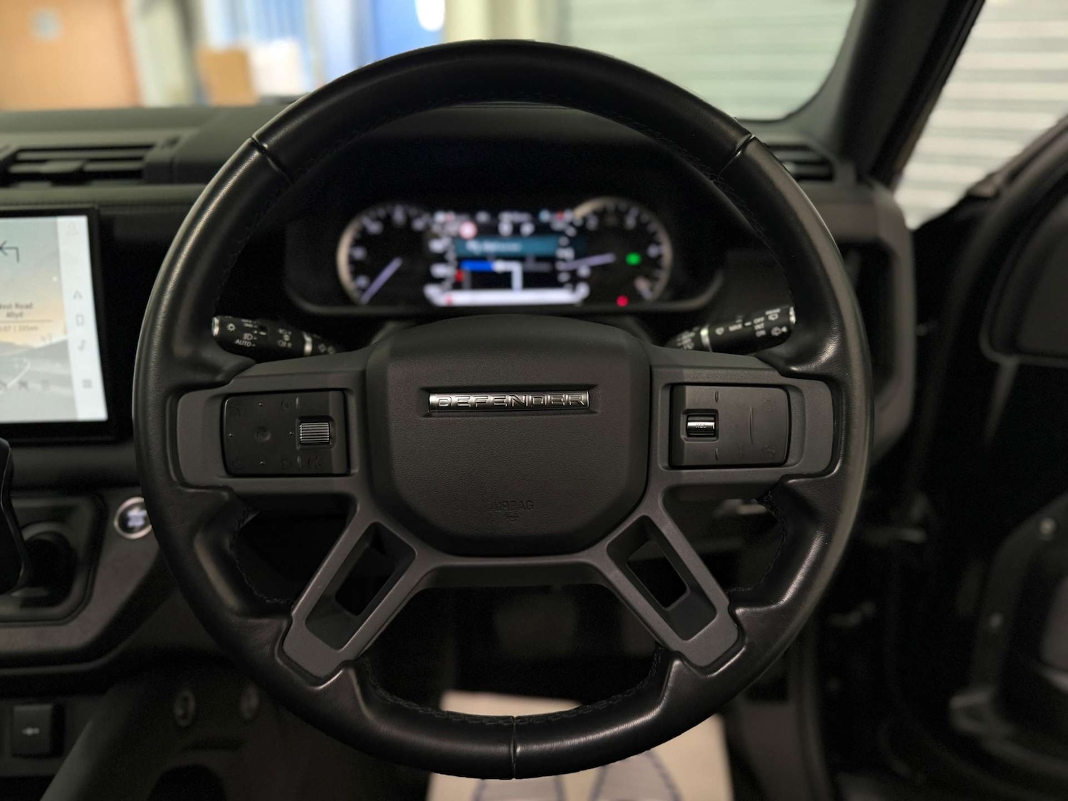 Used Land Rover Defender 2023 for sale - 76829880: Photo 13