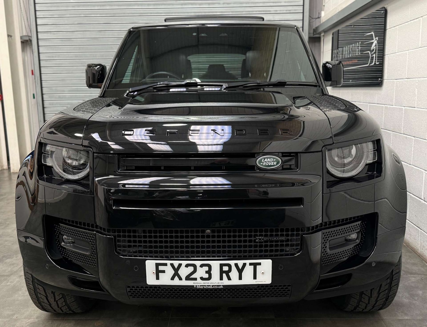 Used Land Rover Defender 2023 for sale - 76829880: Photo 2