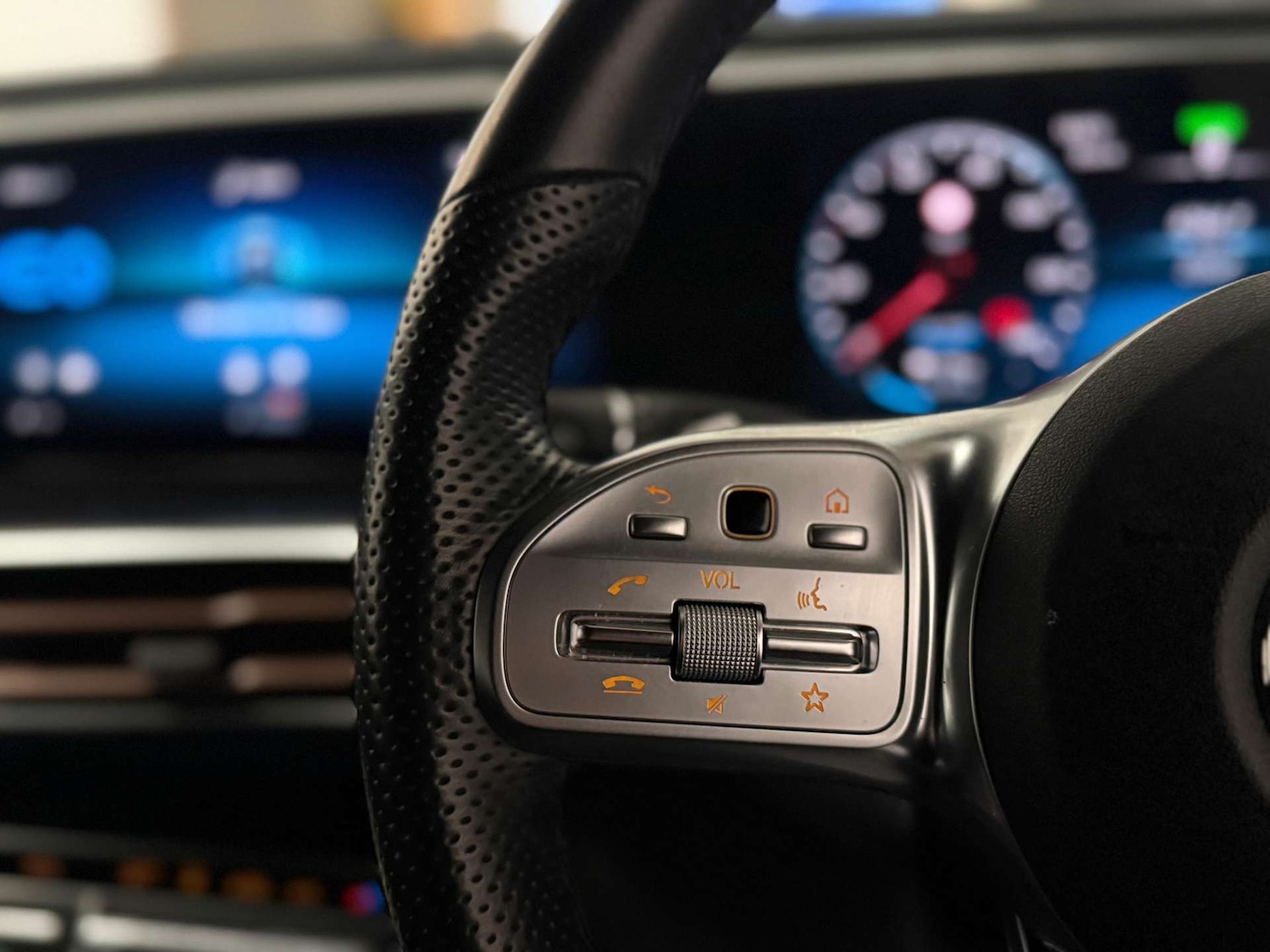 Used Mercedes-Benz EQC 2023 for sale - 78041869: Photo 25