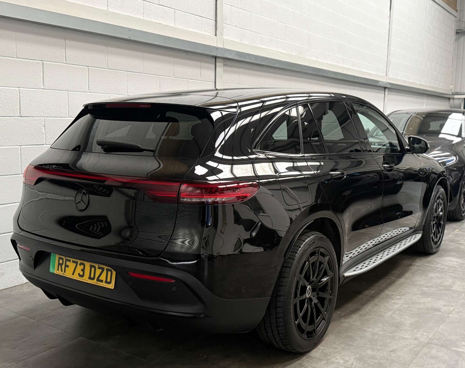 Used Mercedes-Benz EQC 2023 for sale - 78041869: Photo 8