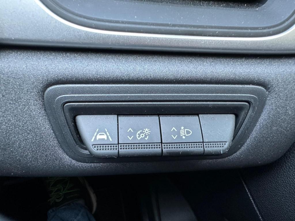 Used Renault Captur 2022 for sale - 76505641: Photo 18