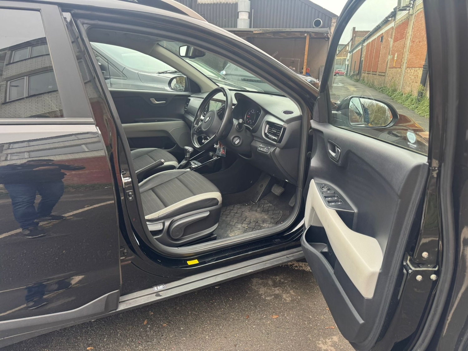 Used Kia Stonic 2020 for sale - 76541745: Photo 10