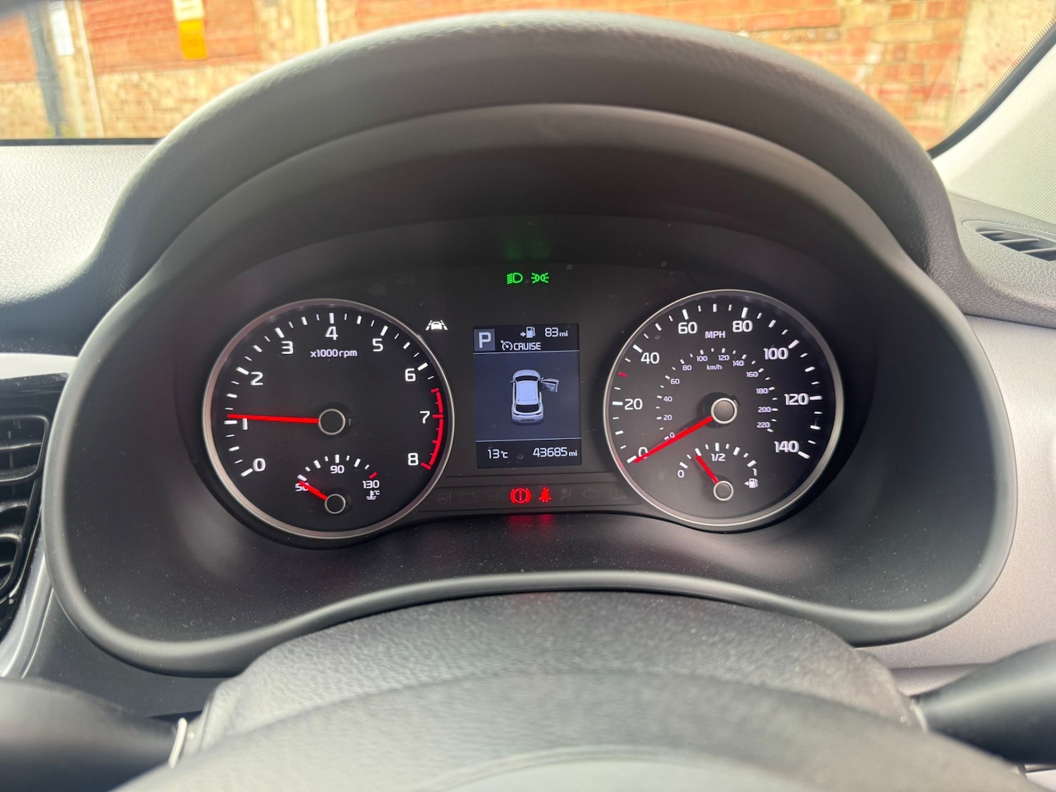 Used Kia Stonic 2020 for sale - 76541745: Photo 13