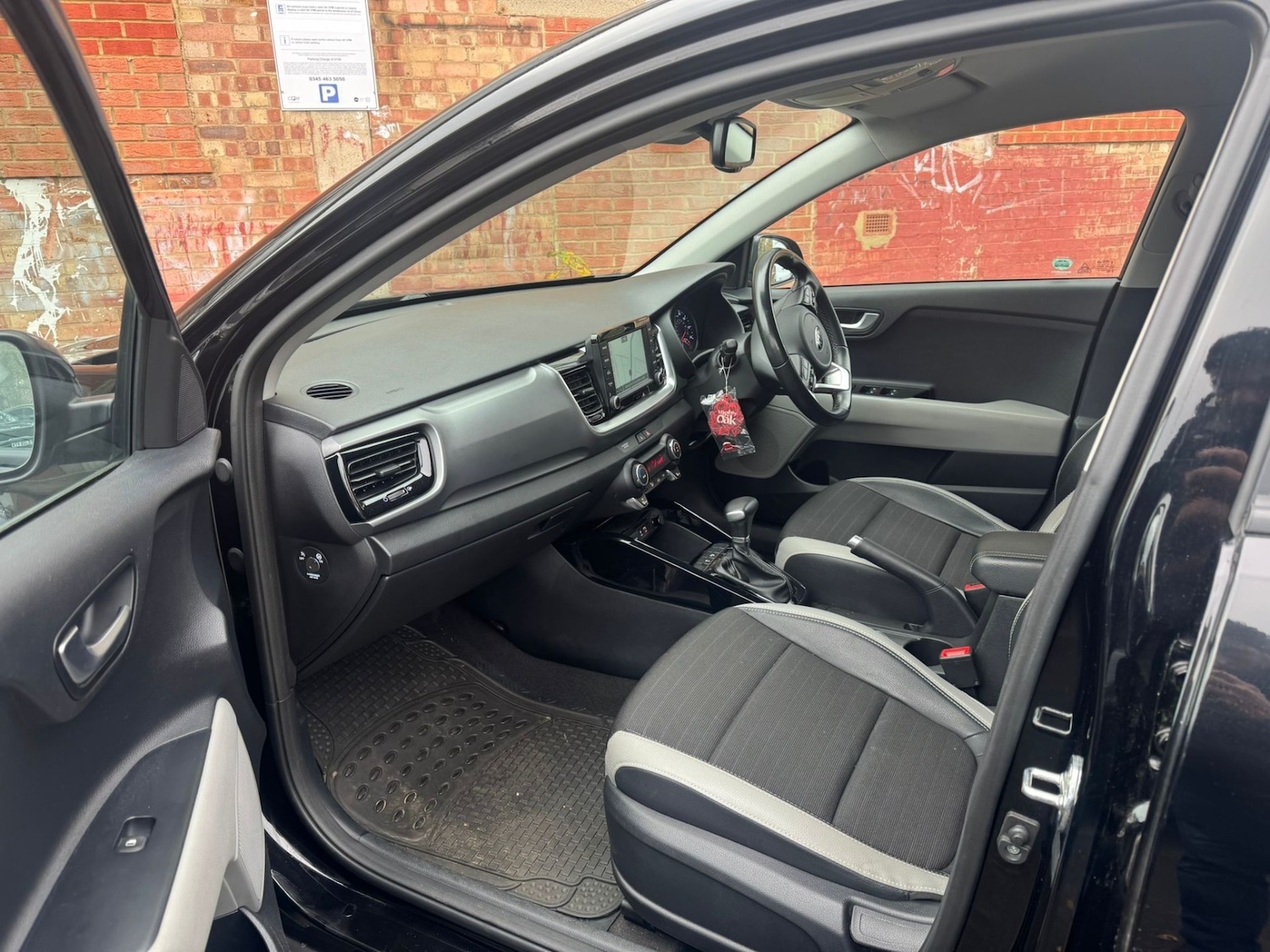 Used Kia Stonic 2020 for sale - 76541745: Photo 24