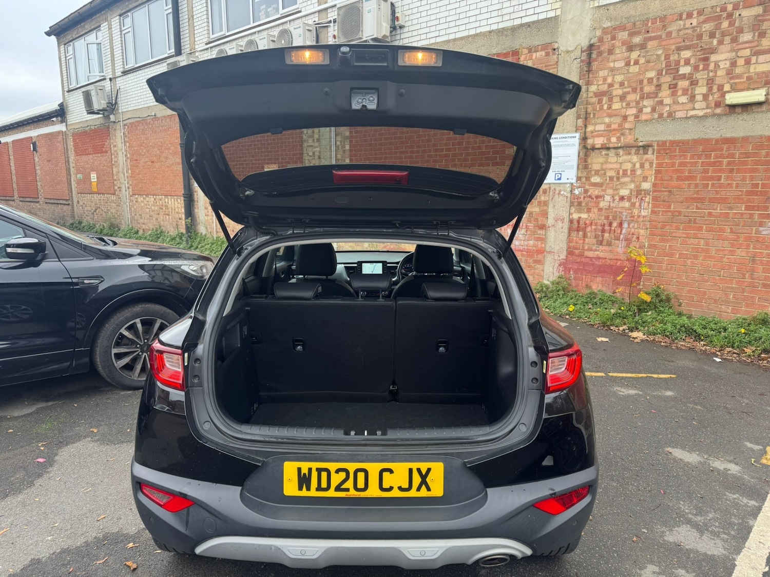 Used Kia Stonic 2020 for sale - 76541745: Photo 8