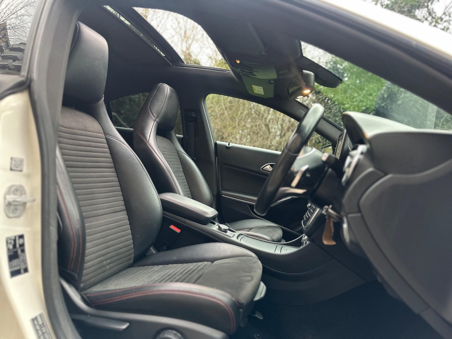 Used Mercedes-Benz CLA 2015 for sale - 76505164: Photo 11