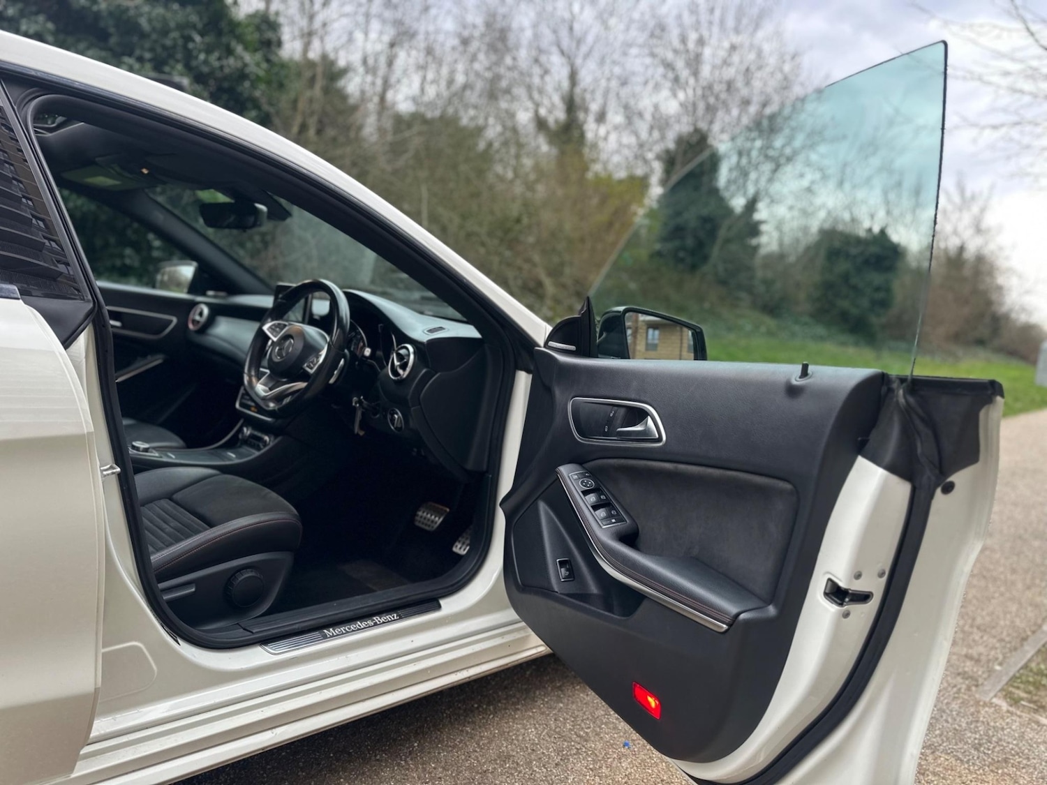 Used Mercedes-Benz CLA 2015 for sale - 76505164: Photo 9