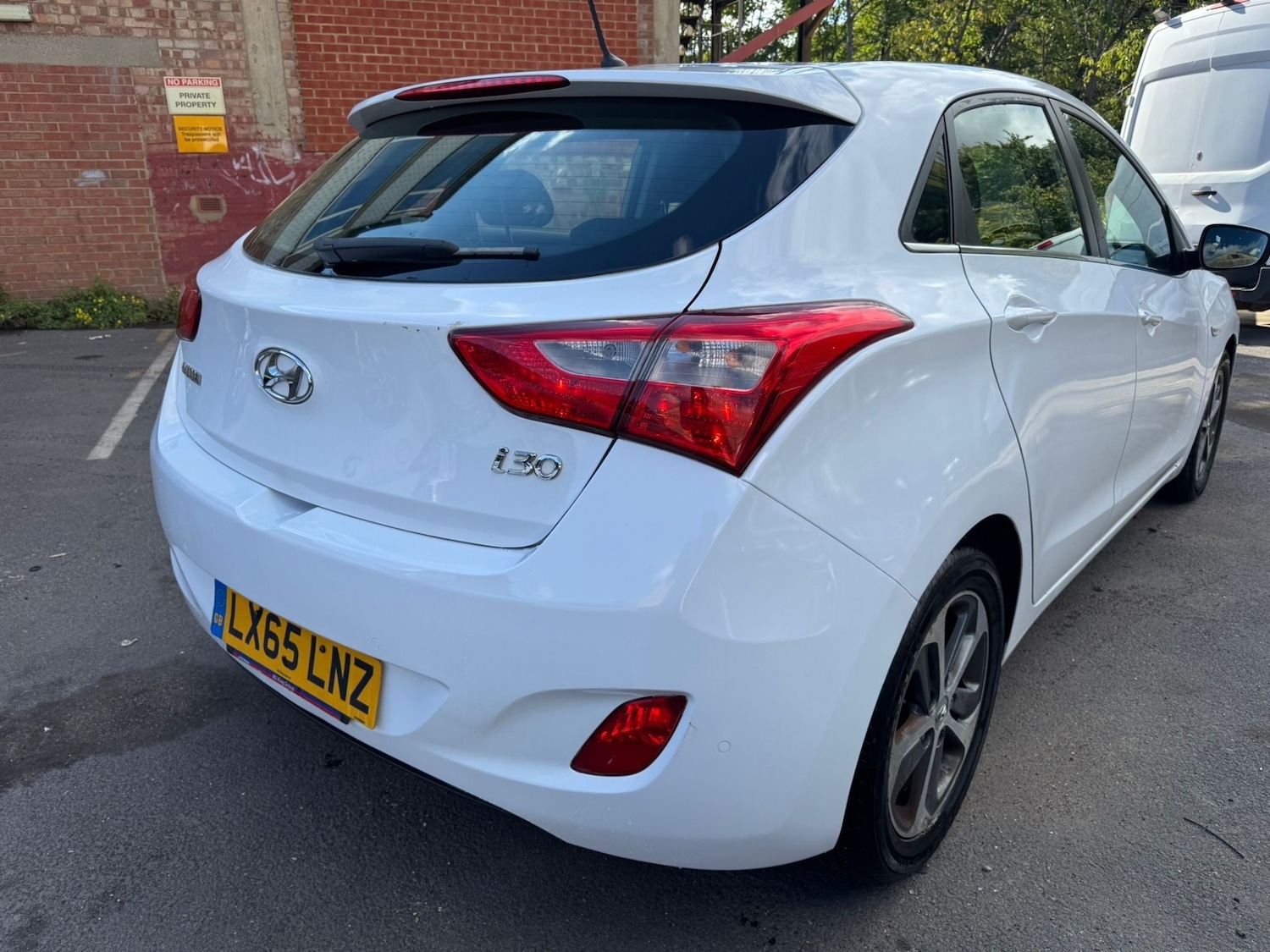 Used Hyundai i30 2015 for sale - 76493837: Photo 18