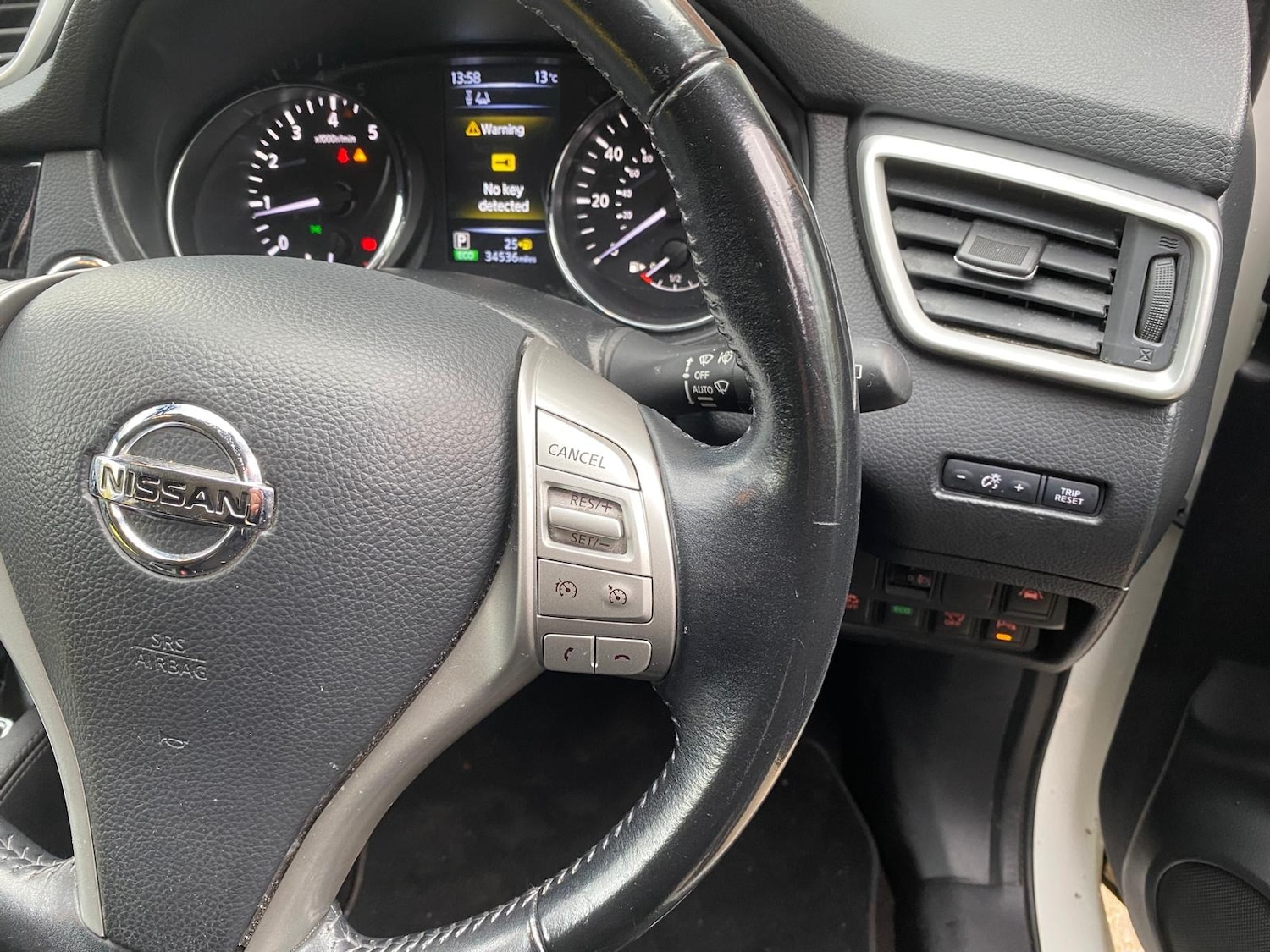 Used Nissan Qashqai 2016 for sale - 76555361: Photo 14