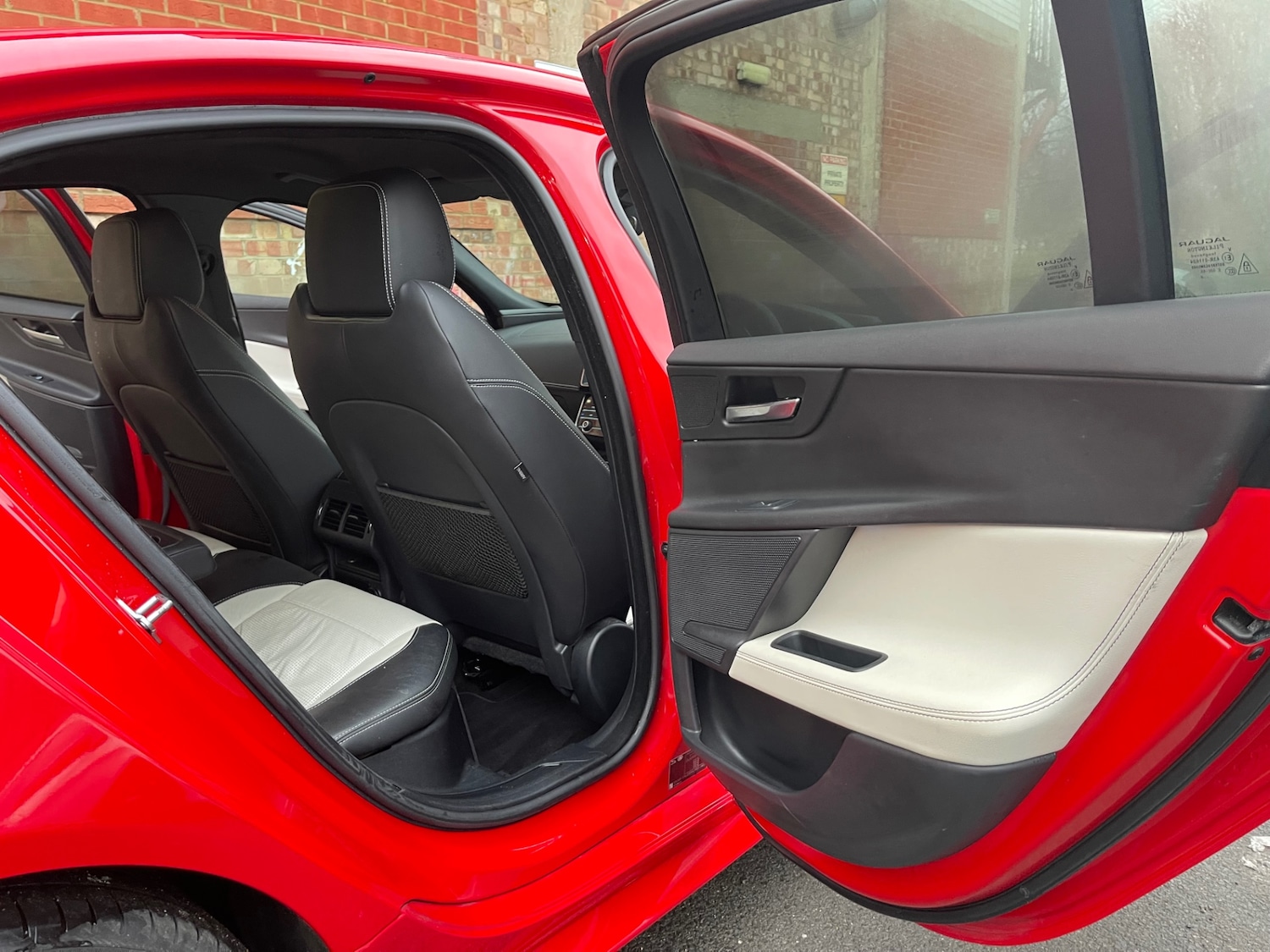 Used Jaguar XE 2019 for sale - 77283046: Photo 13