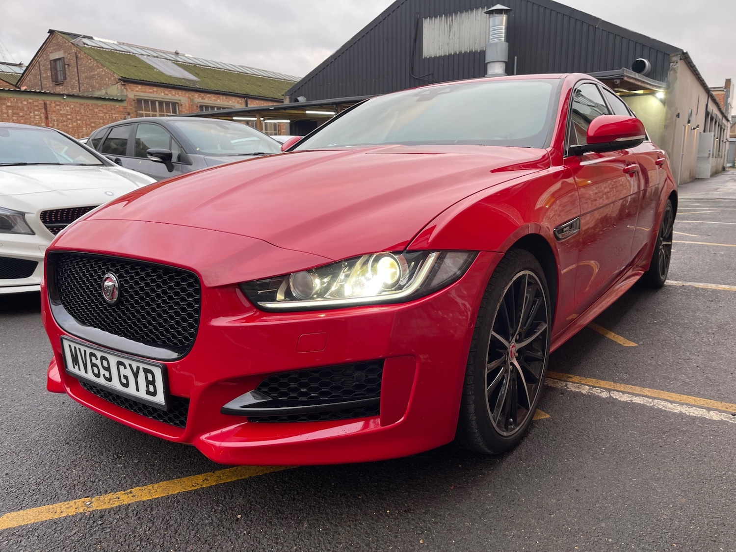 Used Jaguar XE 2019 for sale - 77283046: Photo 5