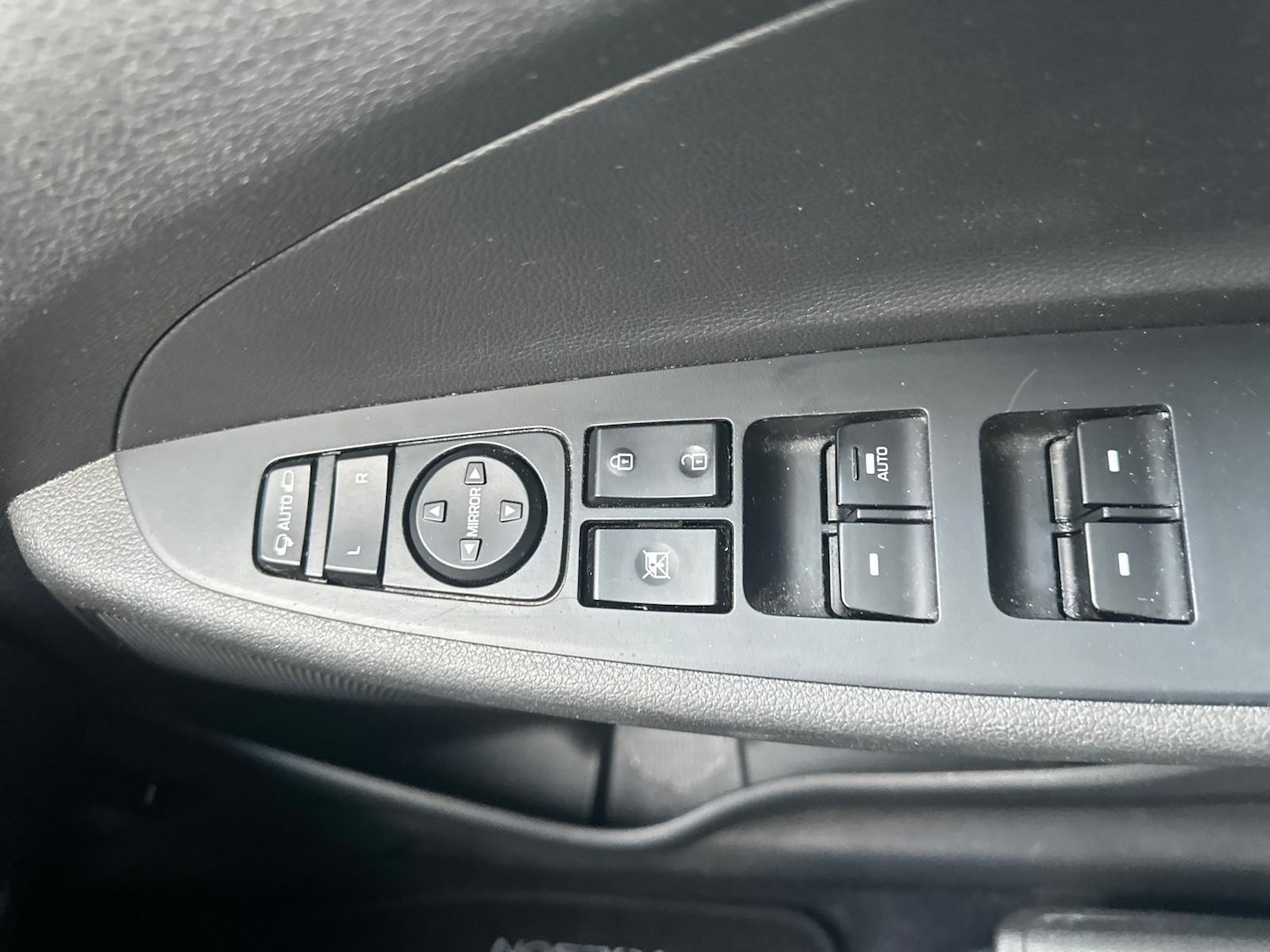 Used Hyundai TUCSON 2018 for sale - 76493815: Photo 8