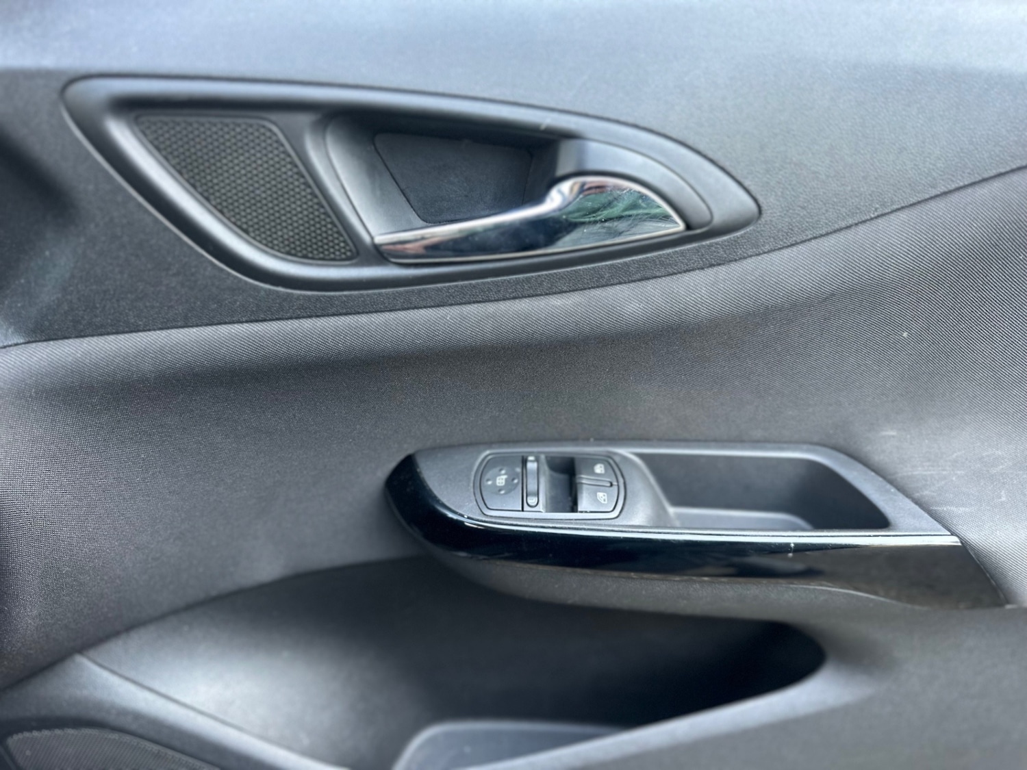 Used Vauxhall Corsa 2016 for sale - 76506101: Photo 10