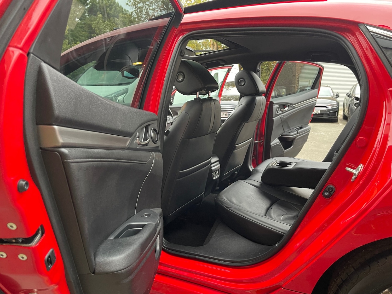 Used Honda Civic 2020 for sale - 76518929: Photo 16