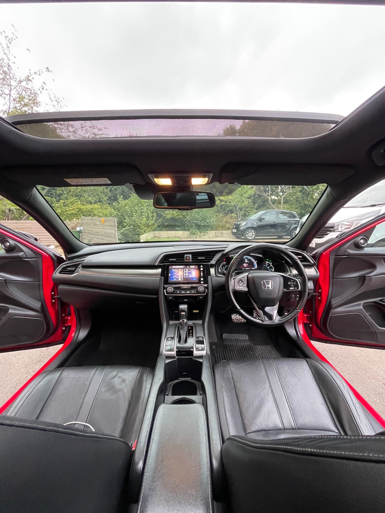 Used Honda Civic 2020 for sale - 76518929: Photo 9