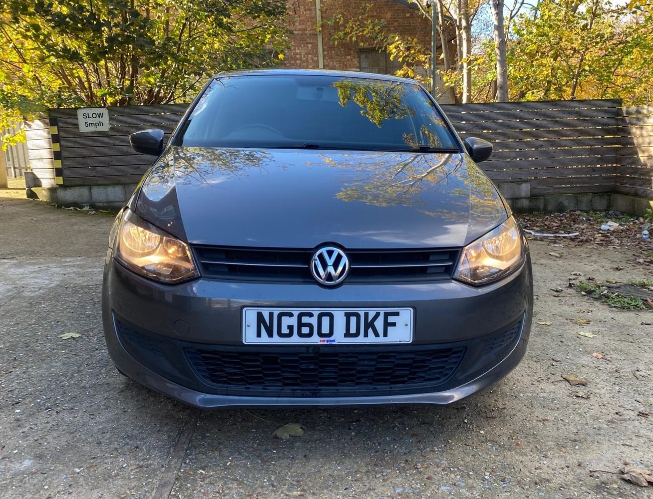 Used Volkswagen Polo 2011 for sale - 76506233: Photo 2