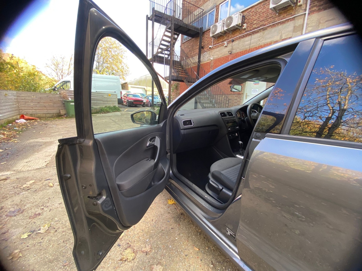 Used Volkswagen Polo 2011 for sale - 76506233: Photo 21