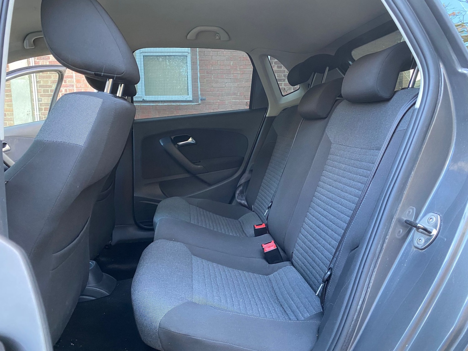 Used Volkswagen Polo 2011 for sale - 76506233: Photo 23