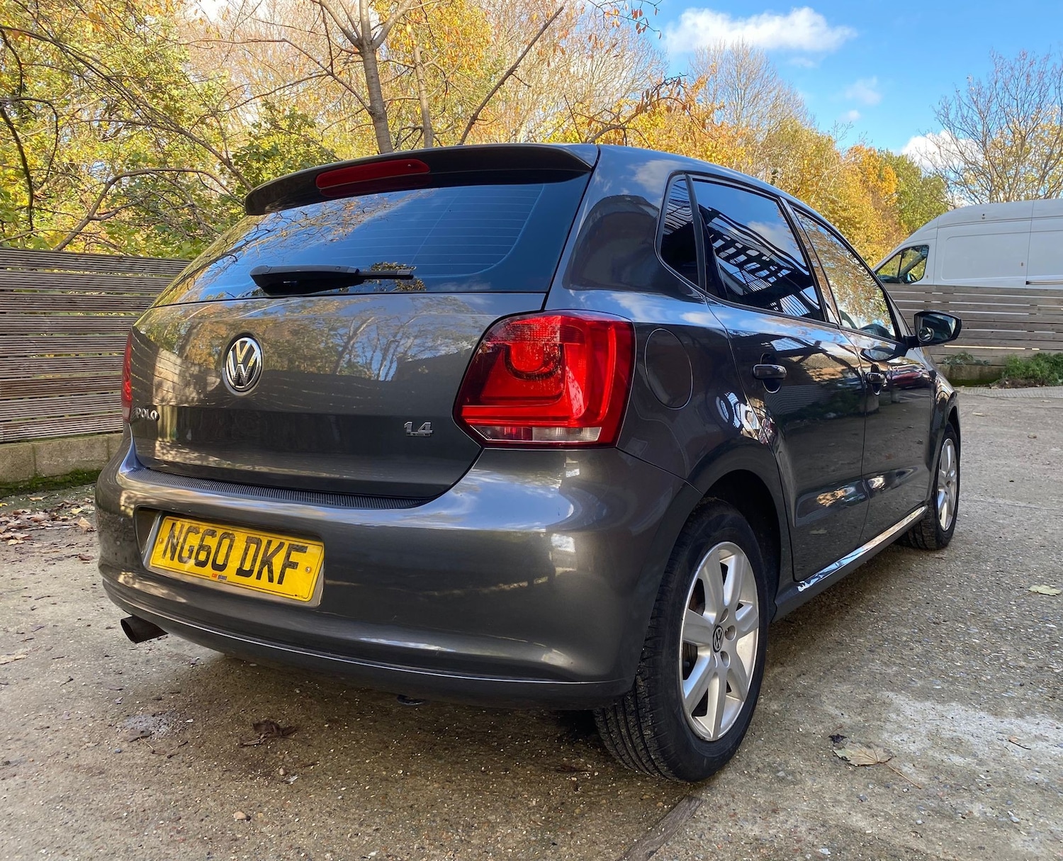 Used Volkswagen Polo 2011 for sale - 76506233: Photo 7