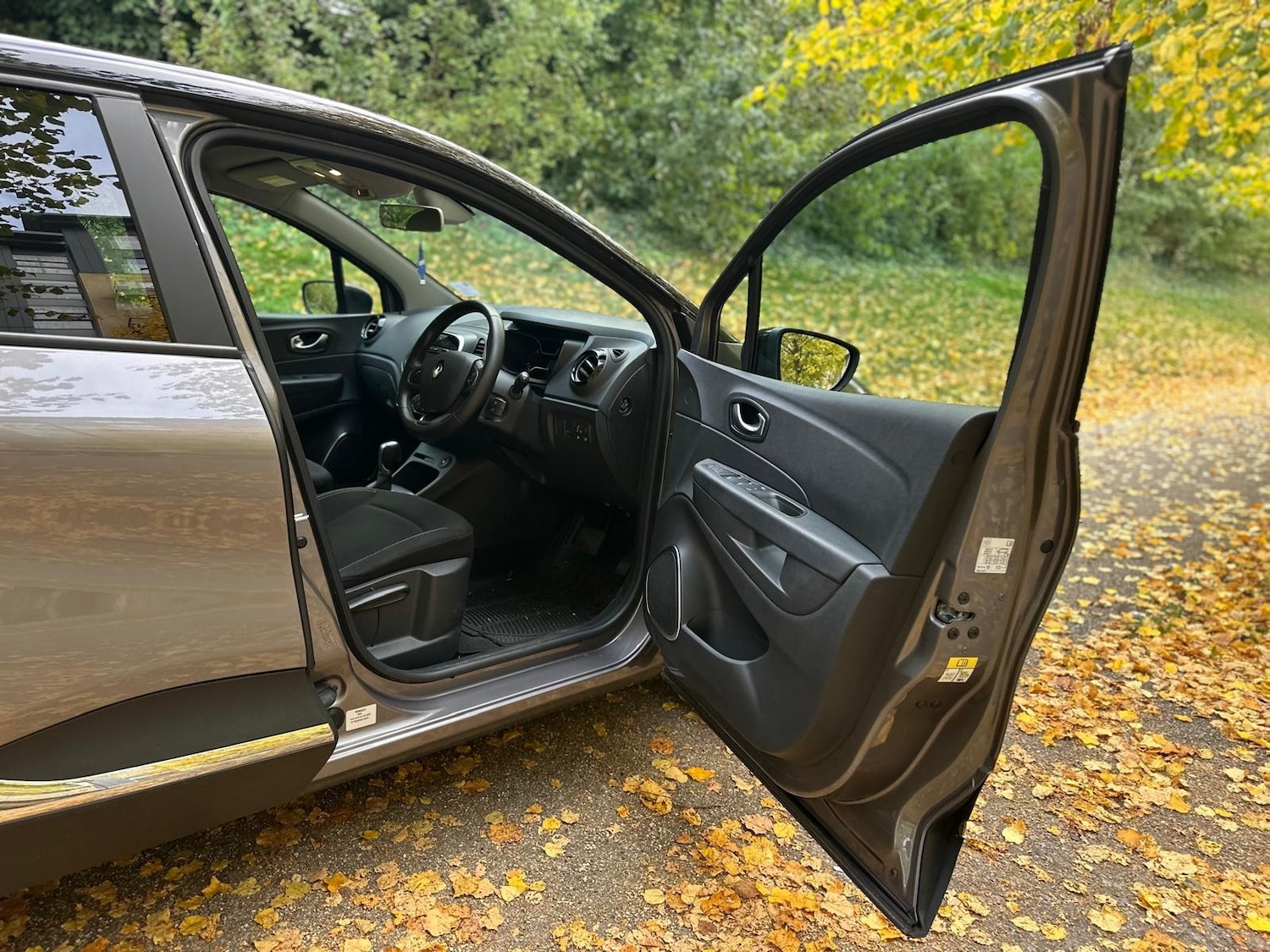 Used Renault Captur 2018 for sale - 76532261: Photo 11