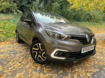Used Renault Captur 2018 for sale - 76532261: Photo