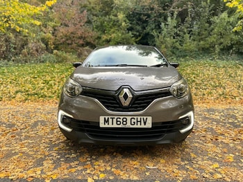 Used Renault Captur 2018 for sale - 76532261: Photo