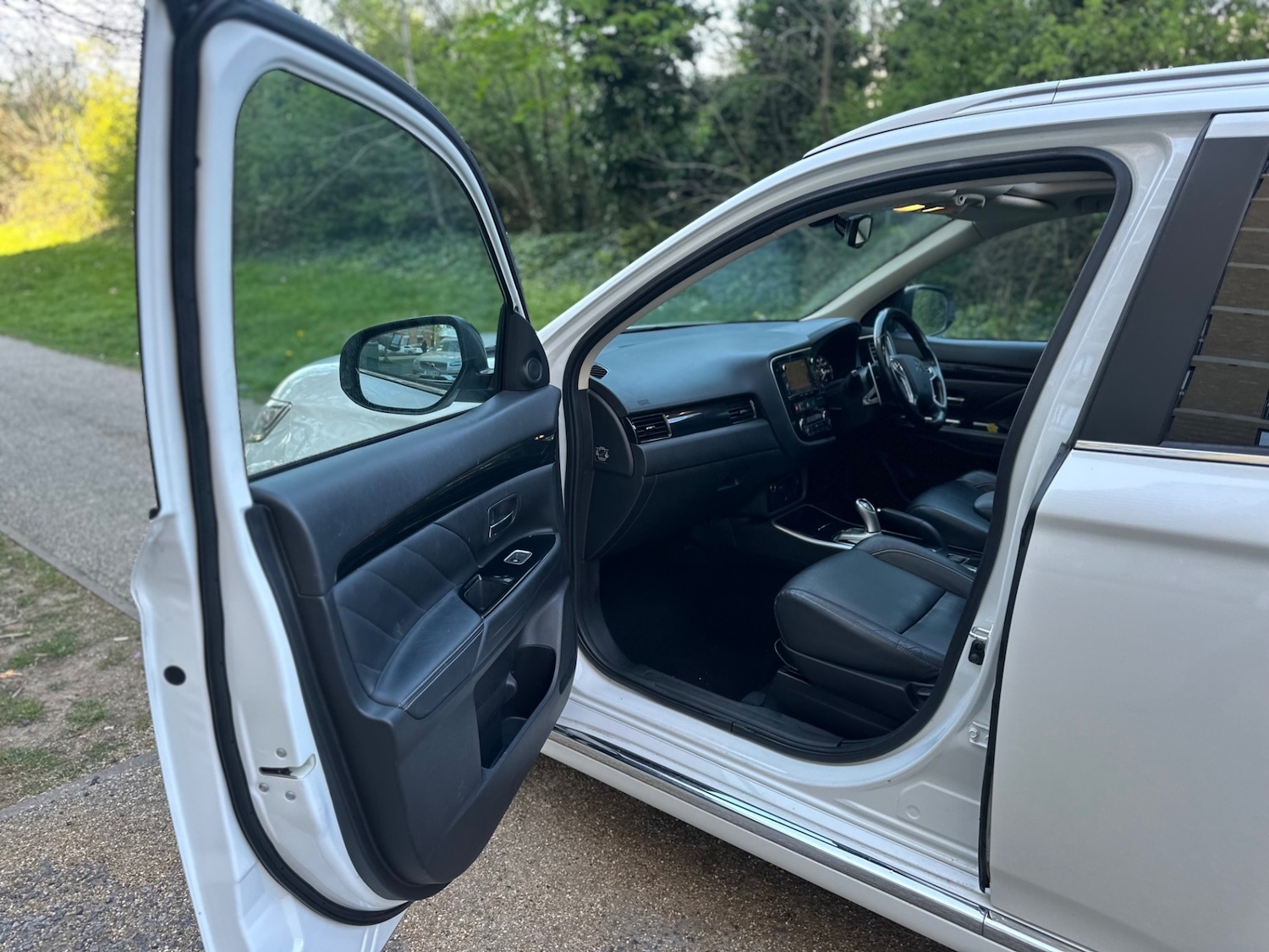 Used Mitsubishi Outlander 2016 for sale - 76505267: Photo 28