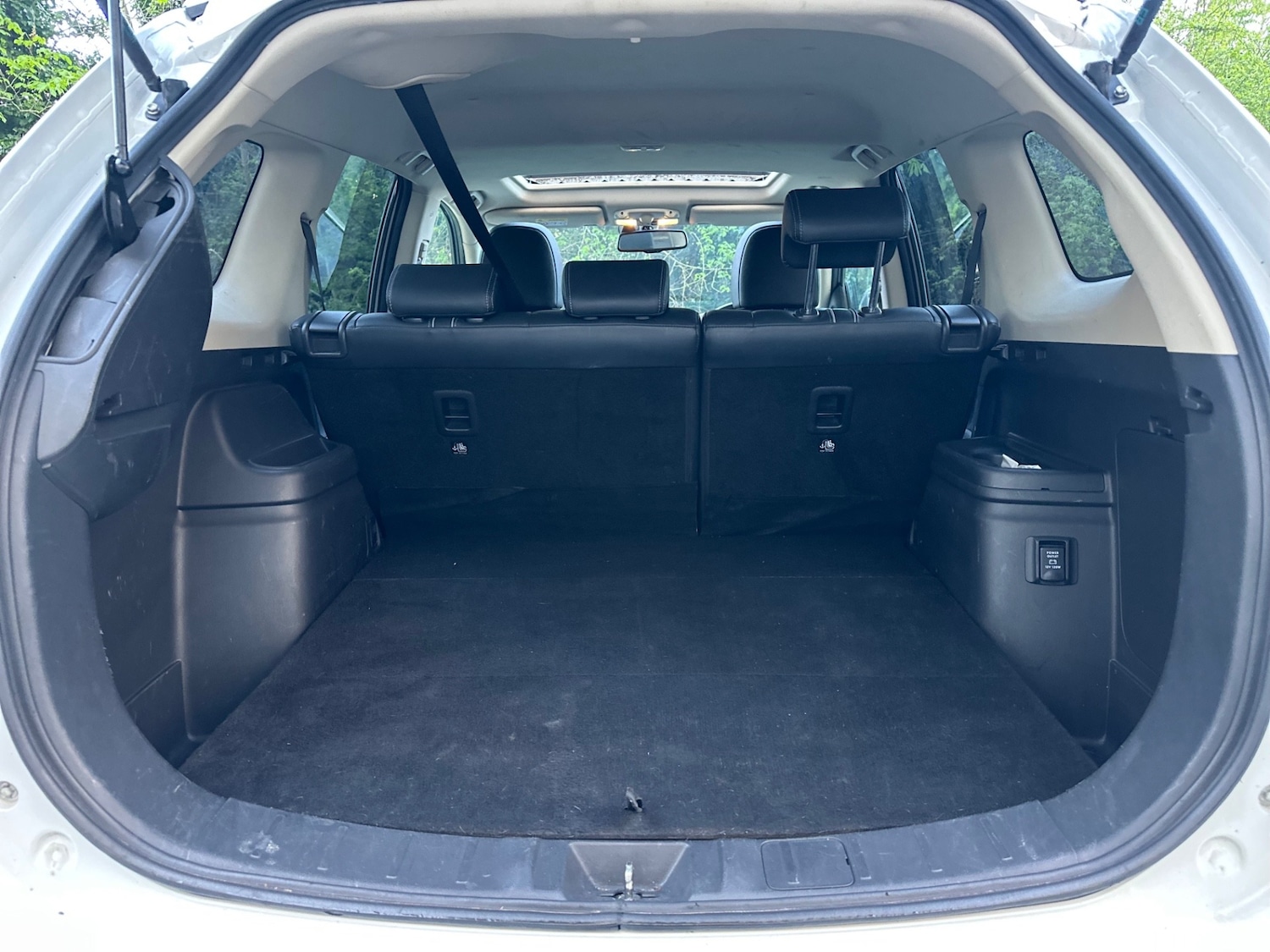 Used Mitsubishi Outlander 2016 for sale - 76505267: Photo 8