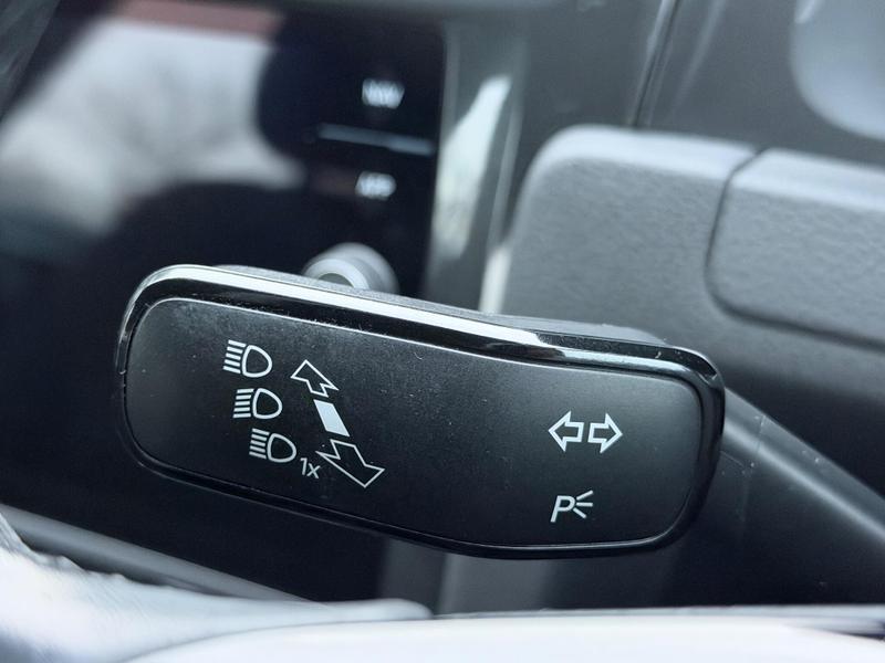 Used Volkswagen Golf 2018 for sale - 76949091: Photo 35