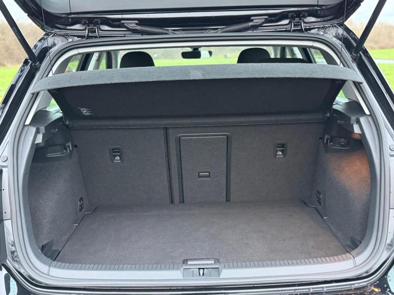 Used Volkswagen Golf 2018 for sale - 76949091: Photo 48