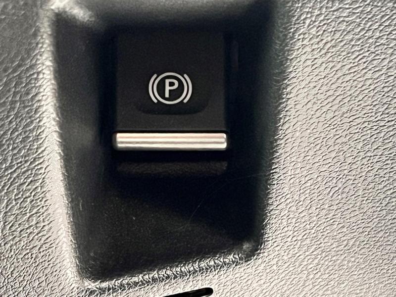 Used Lexus UX 2023 for sale - 76888208: Photo 21