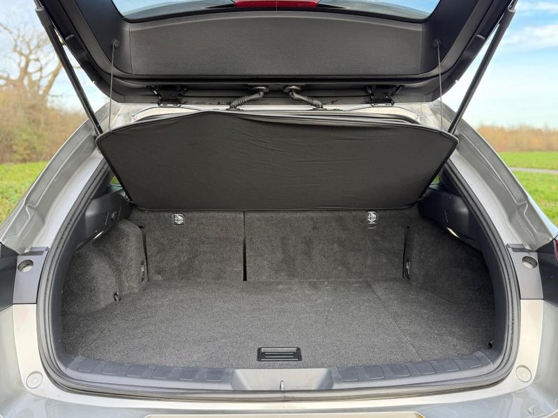 Used Lexus UX 2023 for sale - 76888208: Photo 31