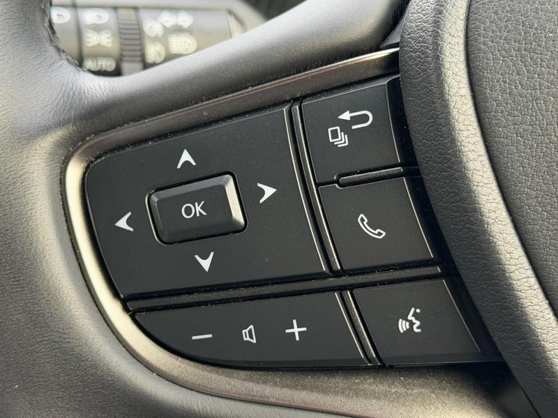 Used Lexus UX 2023 for sale - 76888208: Photo 33