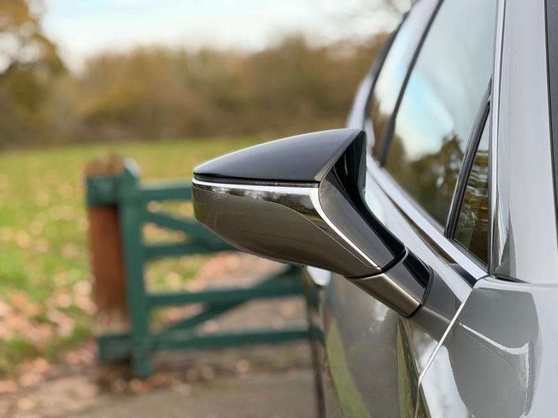 Used Lexus UX 2023 for sale - 76888208: Photo 45