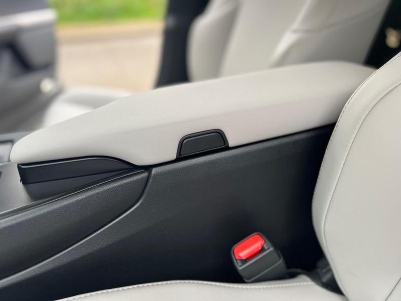 Used Lexus UX 2023 for sale - 76888208: Photo 63