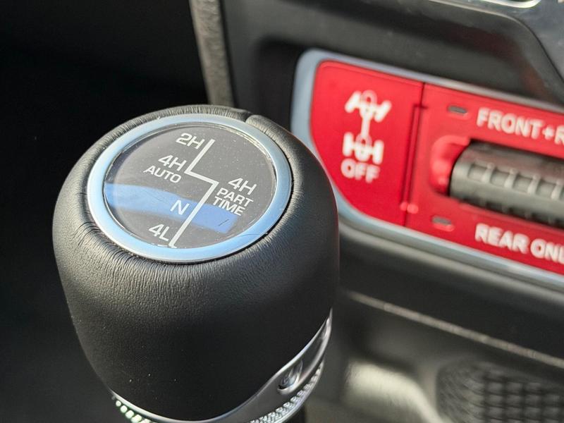 Used Jeep Wrangler 2024 for sale - 78011207: Photo 15