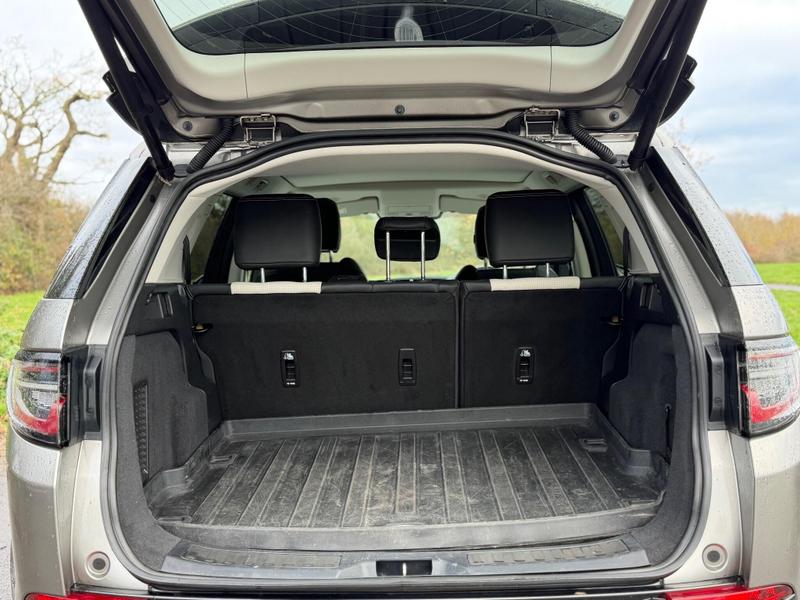 Used Land Rover Discovery Sport 2023 for sale - 76888130: Photo 21