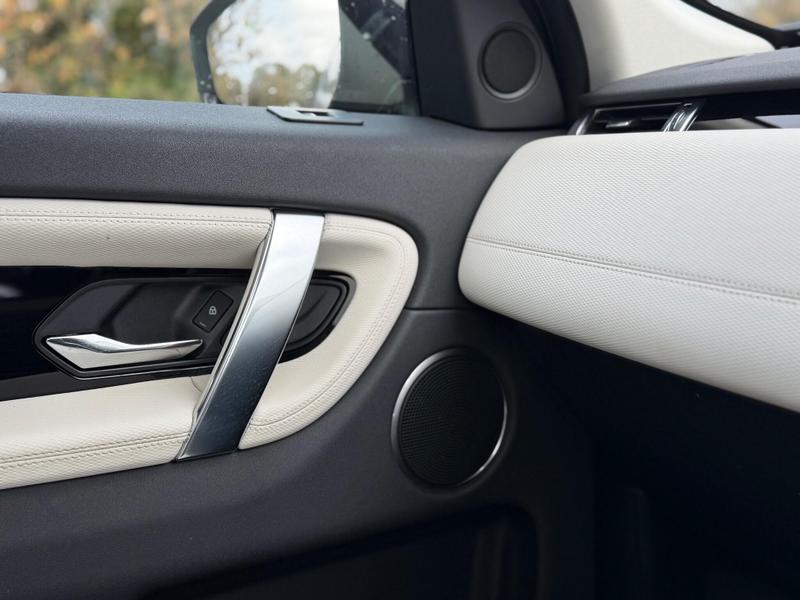 Used Land Rover Discovery Sport 2023 for sale - 76888130: Photo 23