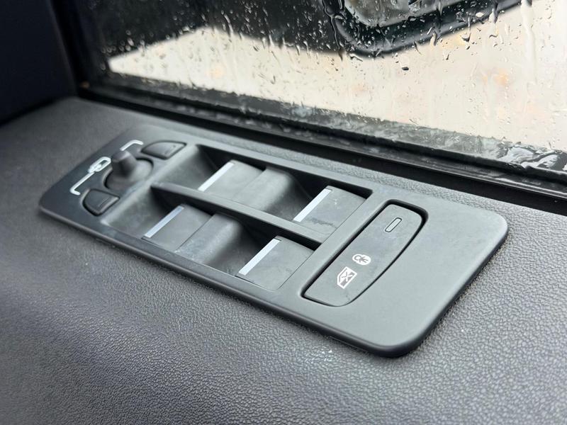 Used Land Rover Discovery Sport 2023 for sale - 76888130: Photo 27