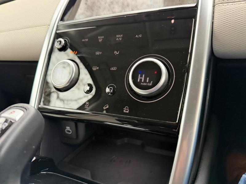 Used Land Rover Discovery Sport 2023 for sale - 76888130: Photo 32