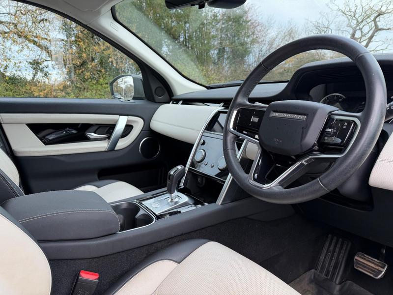 Used Land Rover Discovery Sport 2023 for sale - 76888130: Photo 60