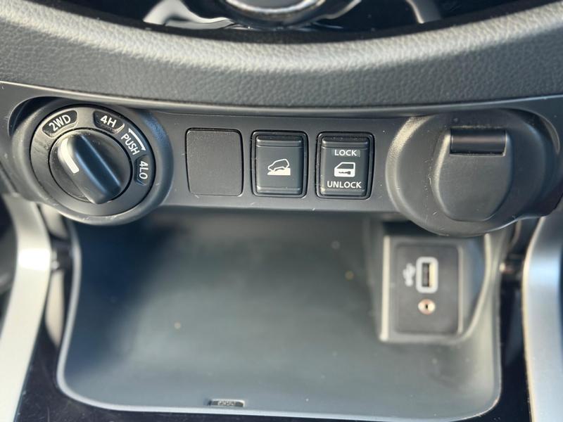 Used Nissan Navara 2020 for sale - 77435200: Photo 27