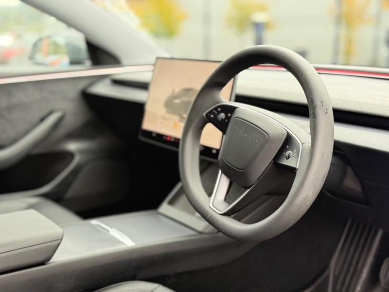 Used Tesla Model 3 2024 for sale - 76888212: Photo 2