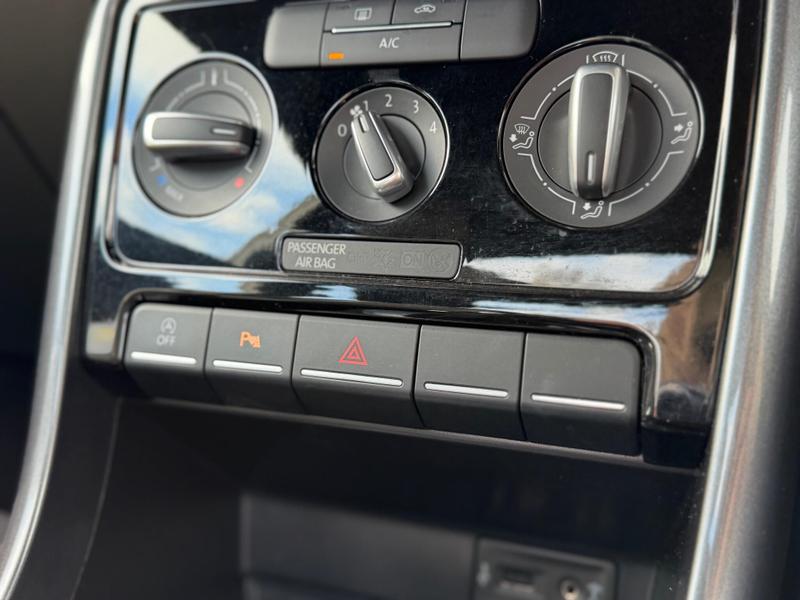 Used Volkswagen Beetle 2017 for sale - 76888206: Photo 25