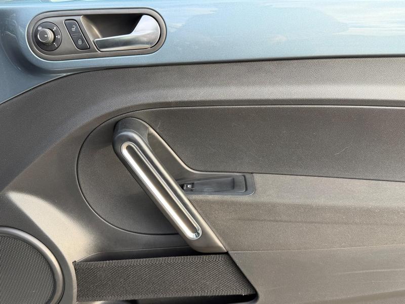 Used Volkswagen Beetle 2017 for sale - 76888206: Photo 31