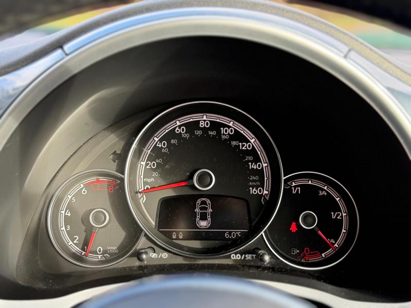 Used Volkswagen Beetle 2017 for sale - 76888206: Photo 38