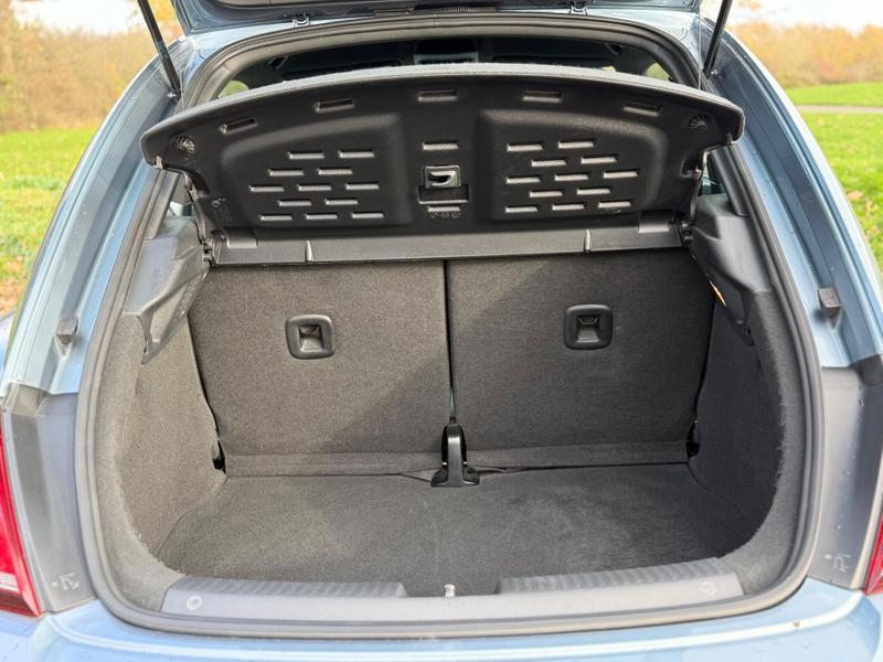 Used Volkswagen Beetle 2017 for sale - 76888206: Photo 41