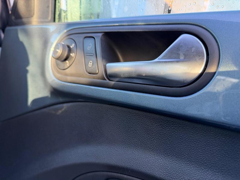 Used Volkswagen Beetle 2017 for sale - 76888206: Photo 55